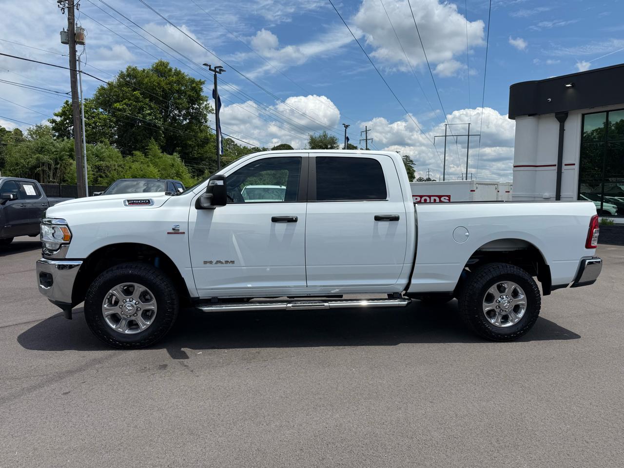 RAM 2500 Big Horn 4x4 Crew Cab 6'4" Box 2024