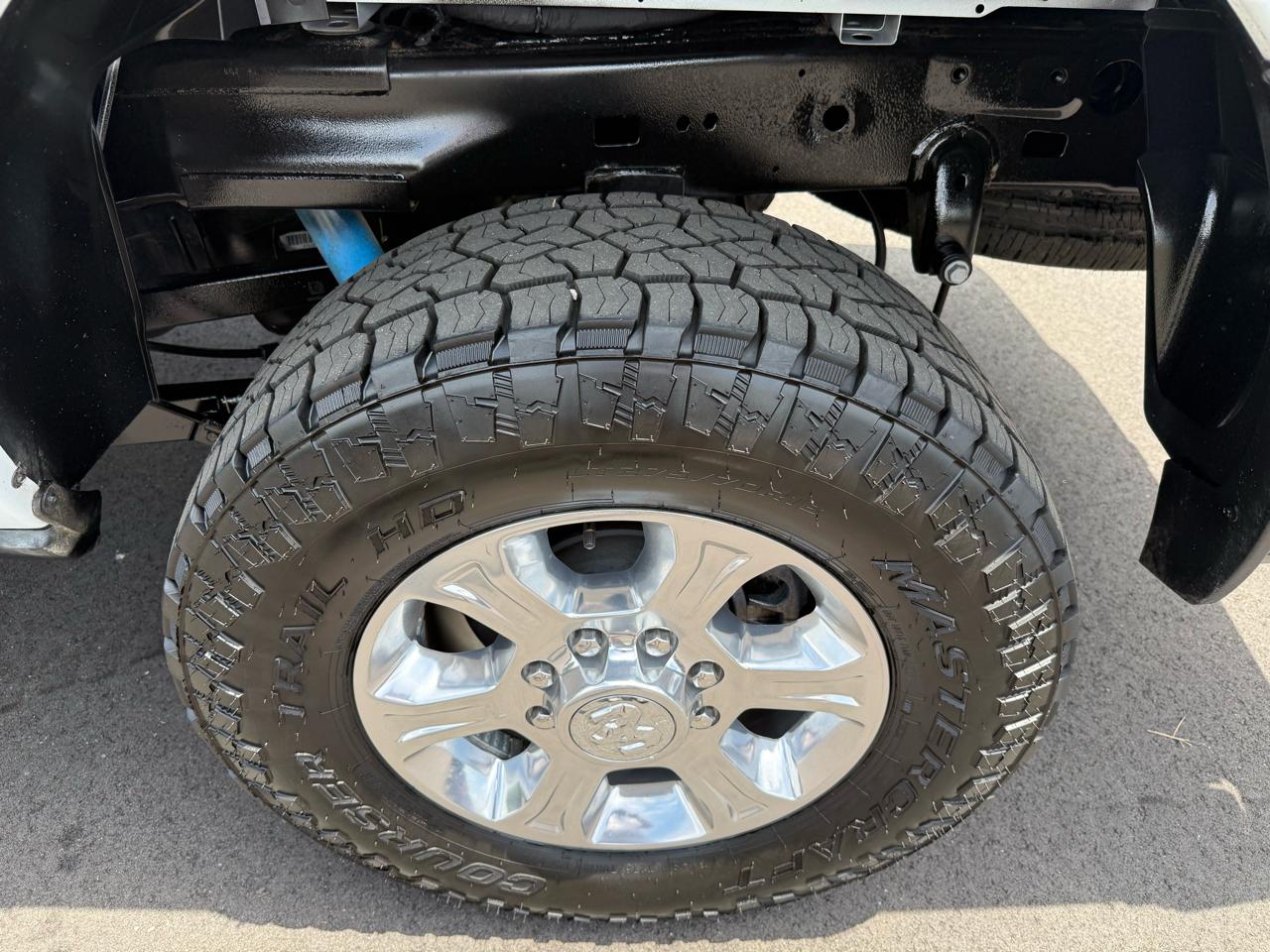RAM 2500 Big Horn 4x4 Crew Cab 6'4" Box 2024