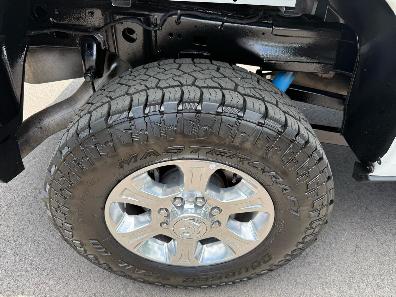 RAM 2500 Big Horn 4x4 Crew Cab 6'4" Box 2024