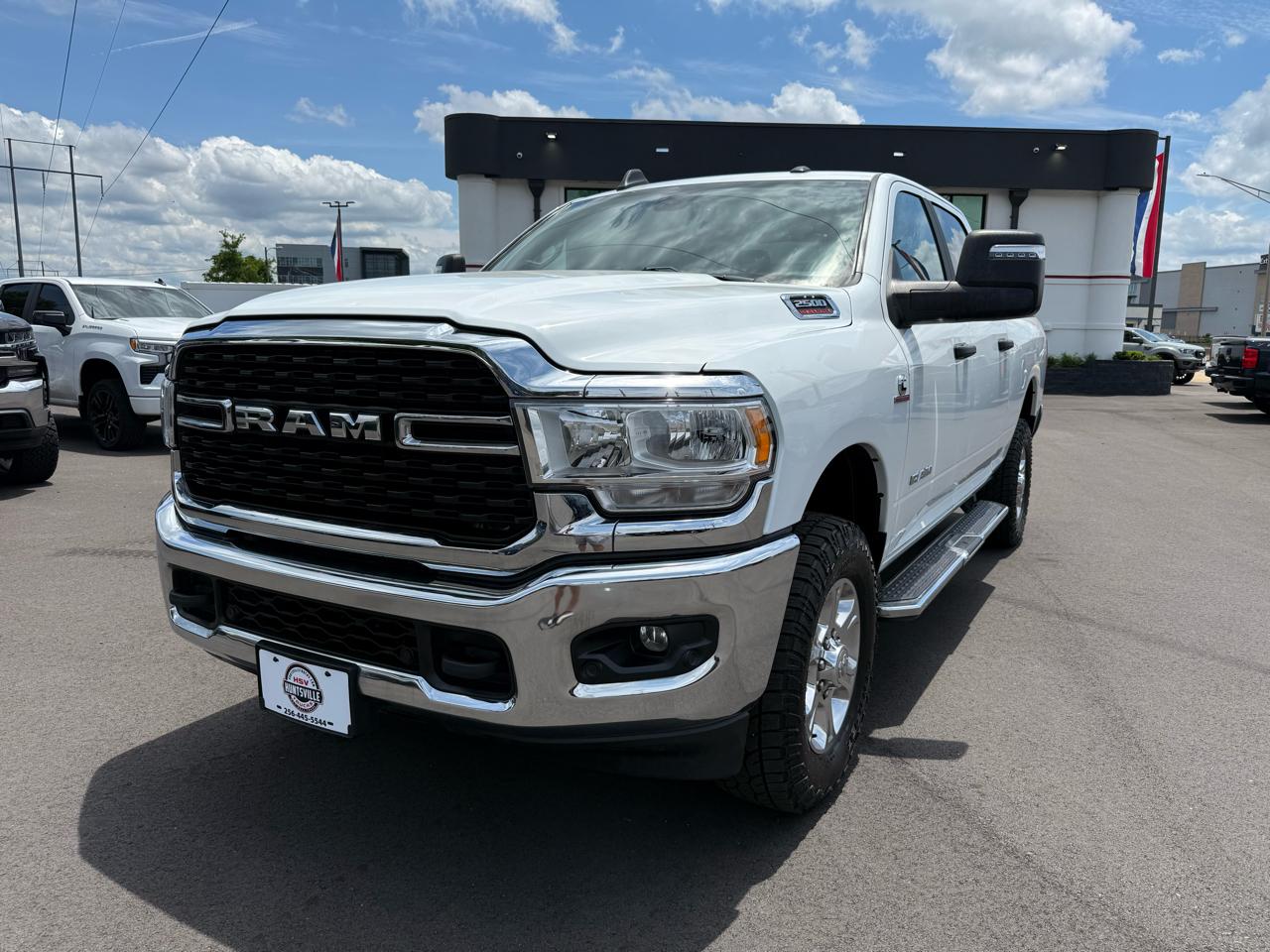 RAM 2500 Big Horn 4x4 Crew Cab 6'4" Box 2024