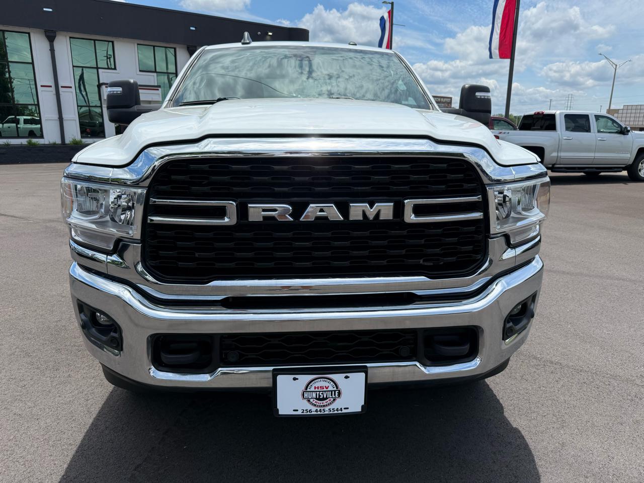 RAM 2500 Big Horn 4x4 Crew Cab 6'4" Box 2024