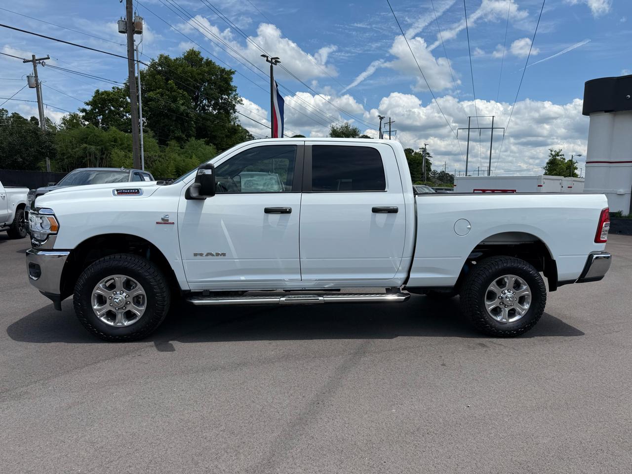 RAM 2500 Big Horn 4x4 Crew Cab 6'4" Box 2024