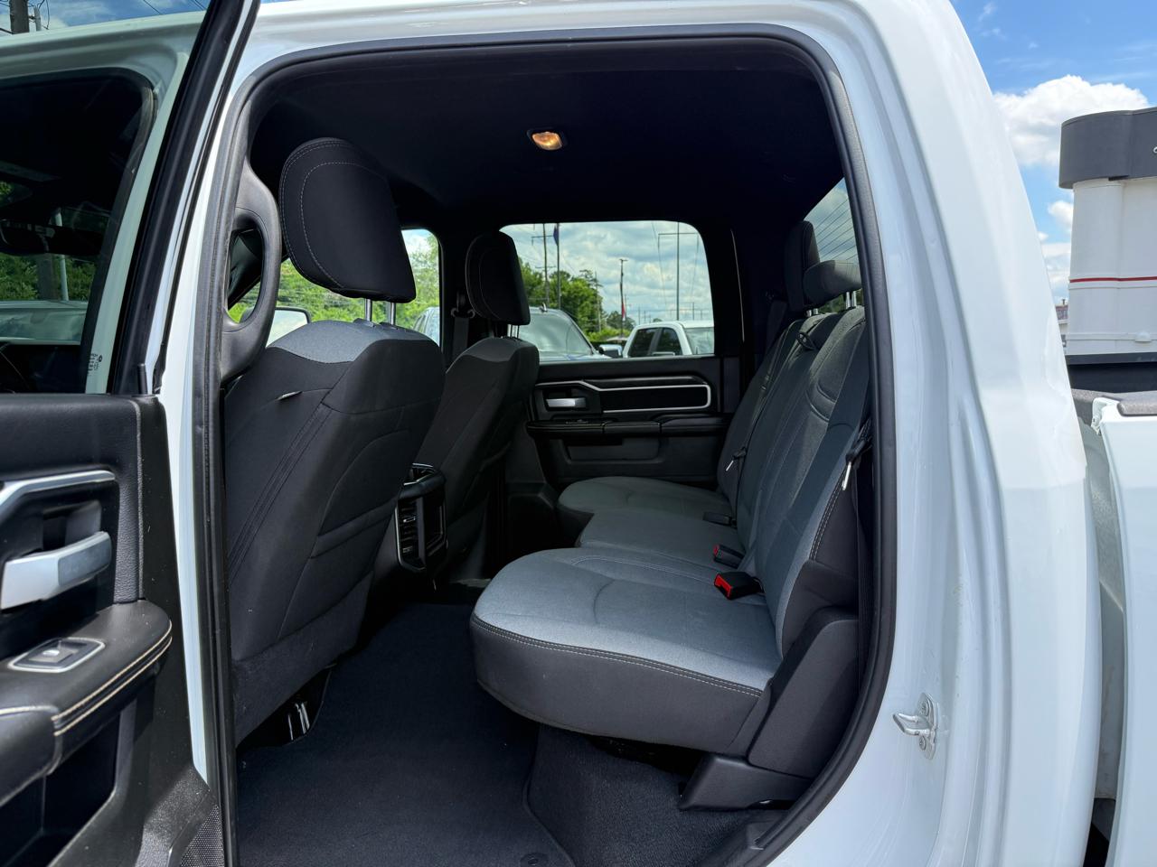 RAM 2500 Big Horn 4x4 Crew Cab 6'4" Box 2024