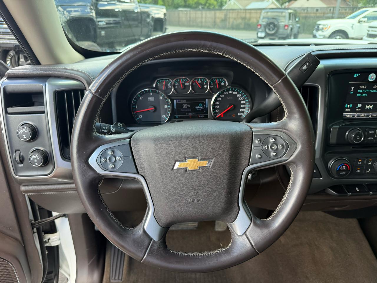 Chevrolet Silverado 1500 4WD Crew Cab 143.5" LTZ w/1LZ 2017