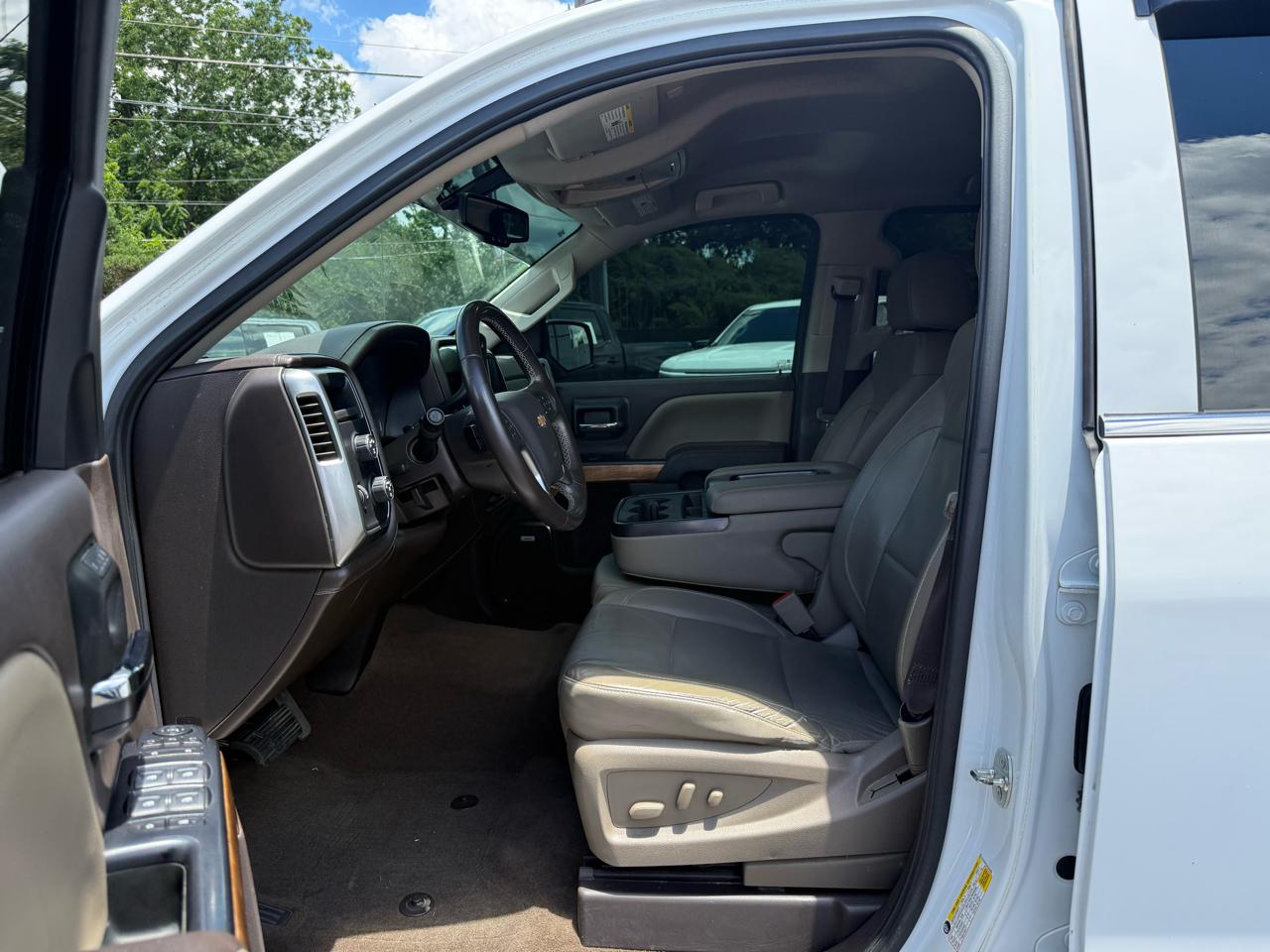 Chevrolet Silverado 1500 4WD Crew Cab 143.5" LTZ w/1LZ 2017