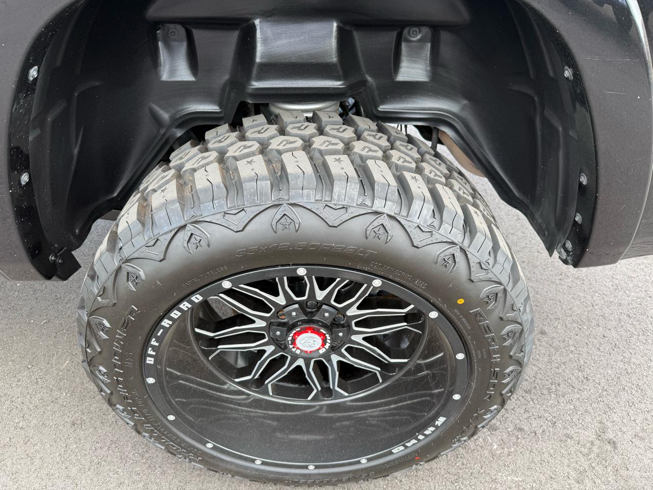 RAM 1500 Laramie 4x4 Crew Cab 5'7" Box 2022