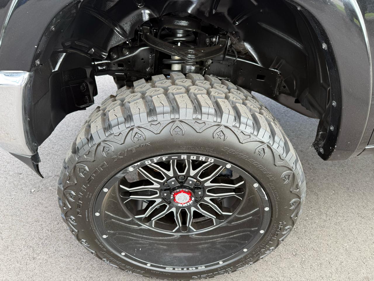 RAM 1500 Laramie 4x4 Crew Cab 5'7" Box 2022