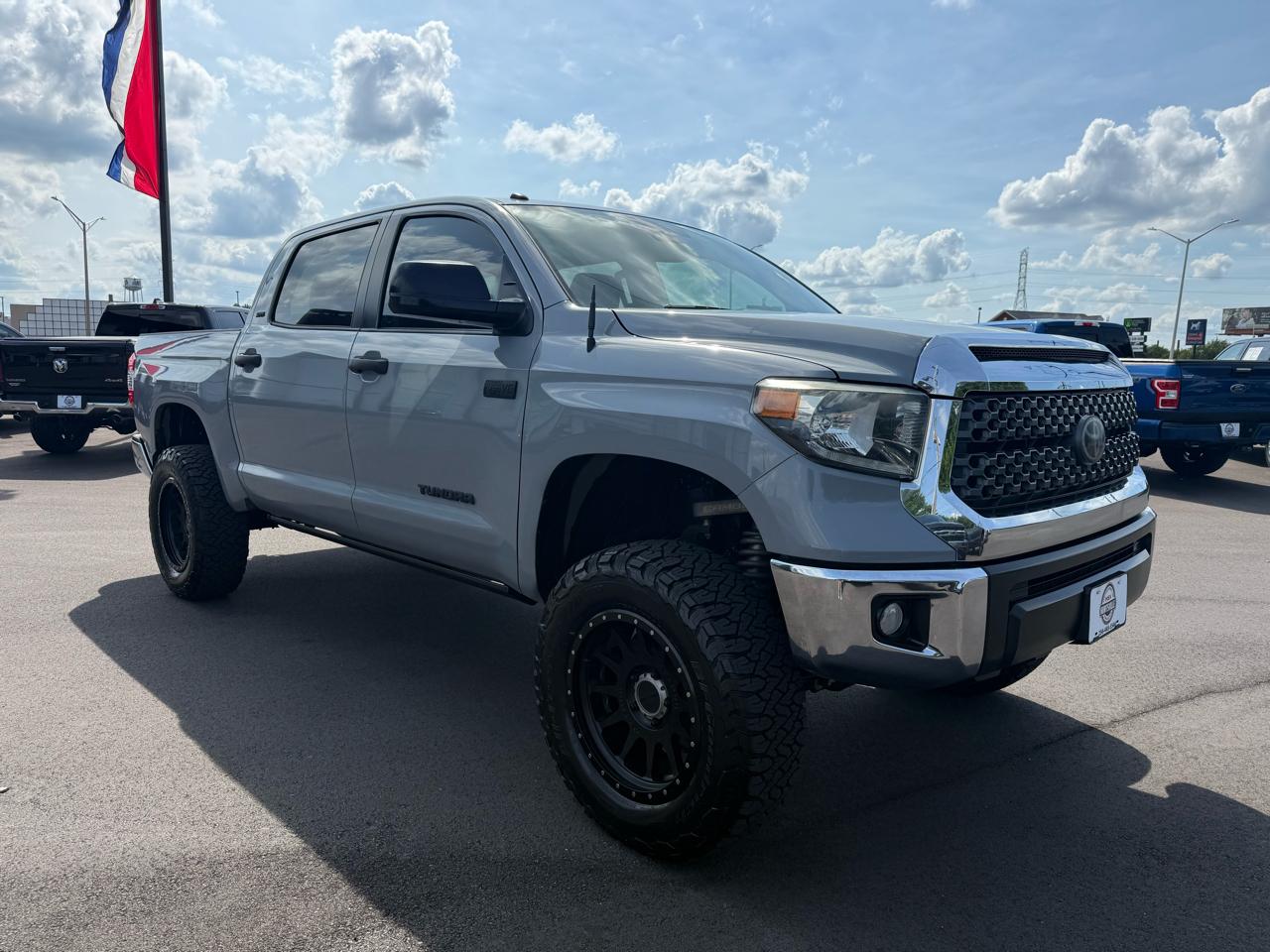Toyota Tundra 4WD SR5 CrewMax 5.5' Bed 5.7L FFV (Natl) 2019
