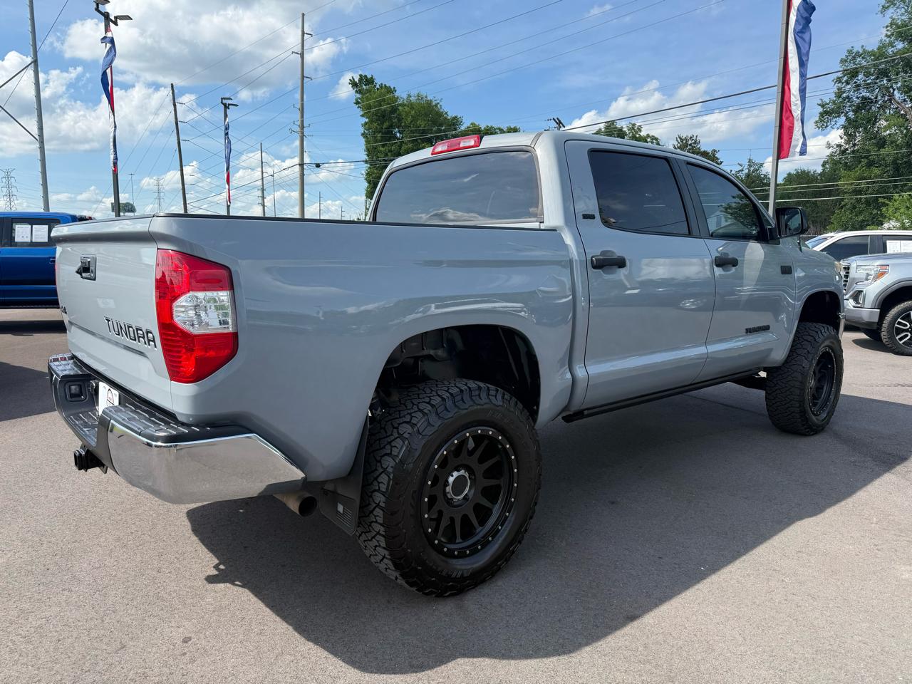 Toyota Tundra 4WD SR5 CrewMax 5.5' Bed 5.7L FFV (Natl) 2019
