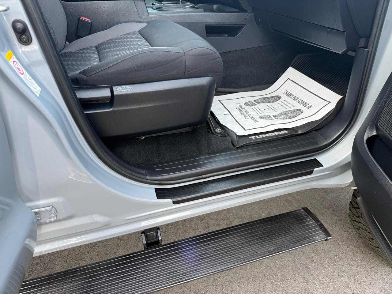 Toyota Tundra 4WD SR5 CrewMax 5.5' Bed 5.7L FFV (Natl) 2019