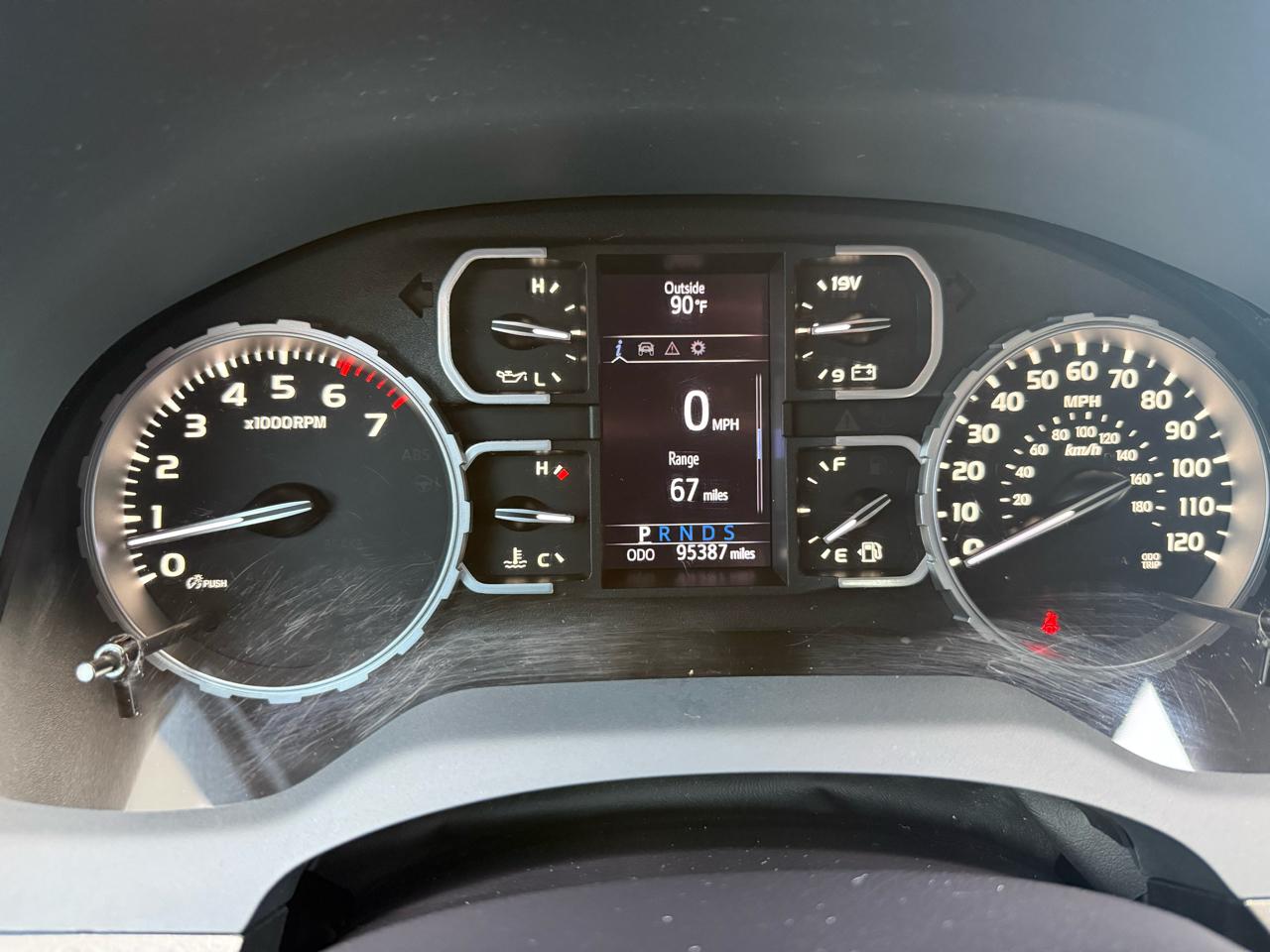 Toyota Tundra 4WD SR5 CrewMax 5.5' Bed 5.7L FFV (Natl) 2019