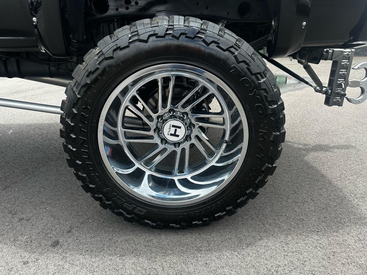 Chevrolet Silverado 2500HD 4WD Crew Cab 153.7" High Country 2017