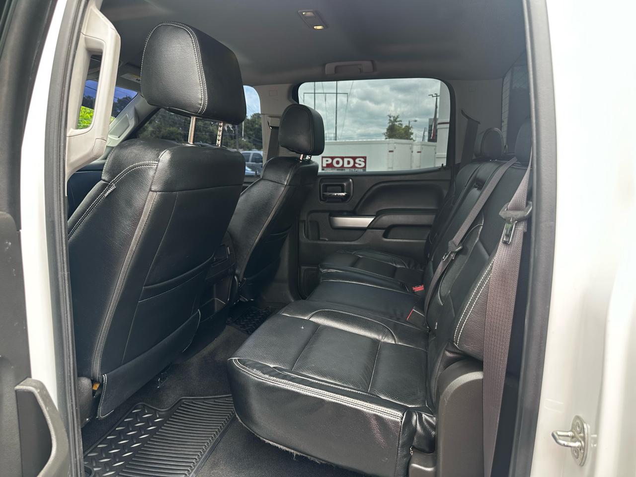 Chevrolet Silverado 1500 4WD Crew Cab 143.5" LT w/2LT 2017