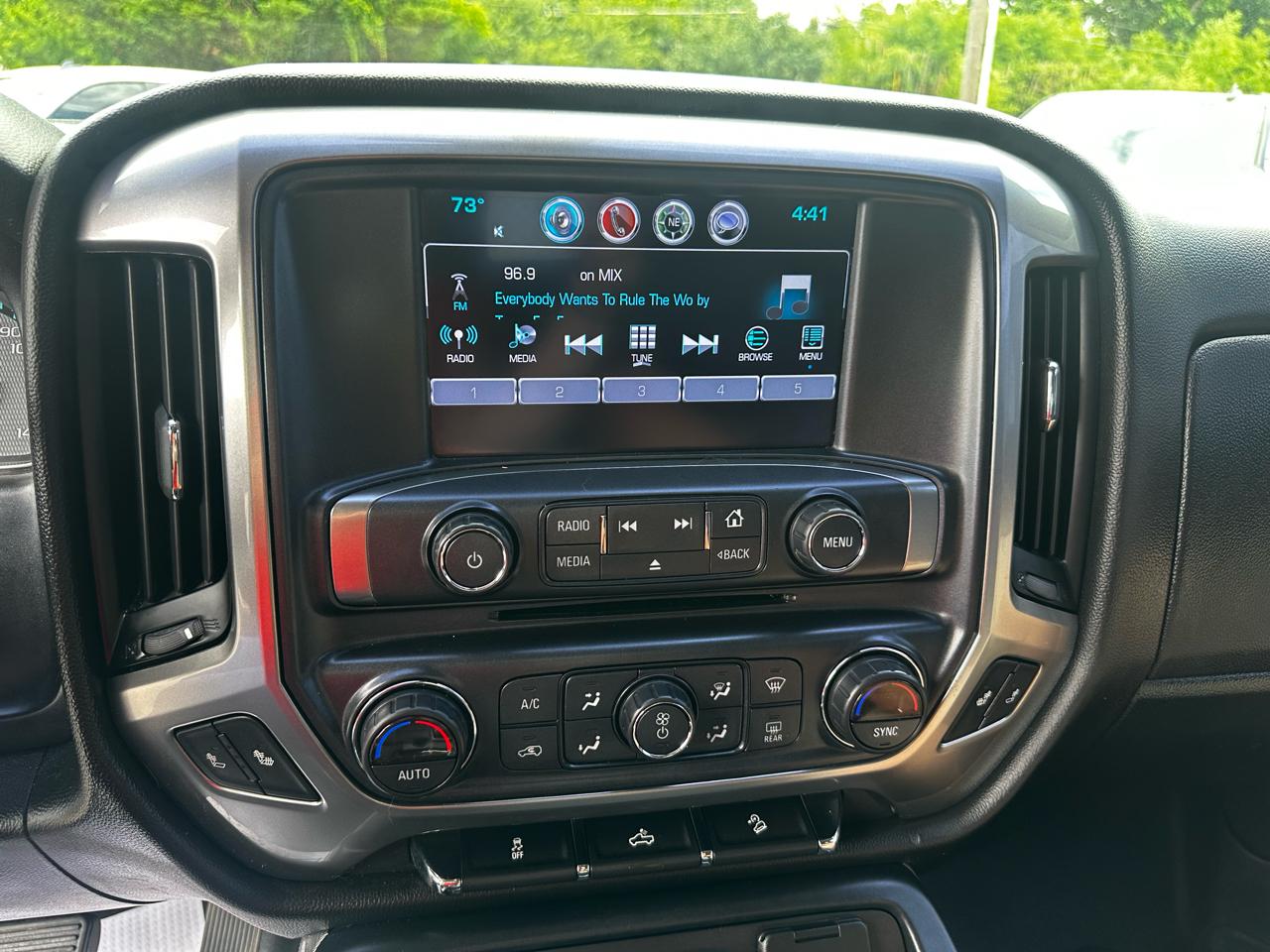 Chevrolet Silverado 1500 4WD Crew Cab 143.5" LT w/2LT 2017