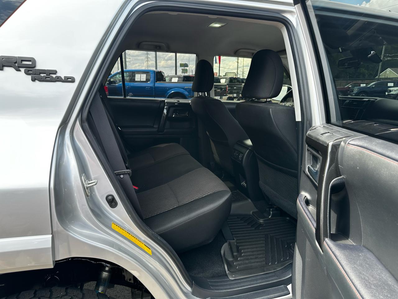 Toyota 4Runner TRD Off Road Premium 4WD (Natl) 2020