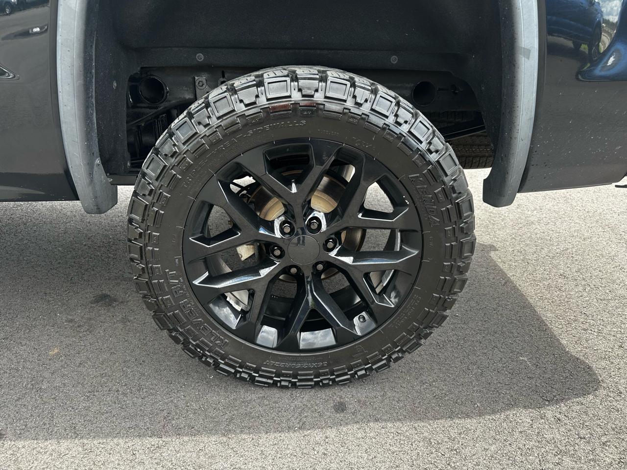 GMC Sierra 1500 4WD Crew Cab 153.0" Denali 2017