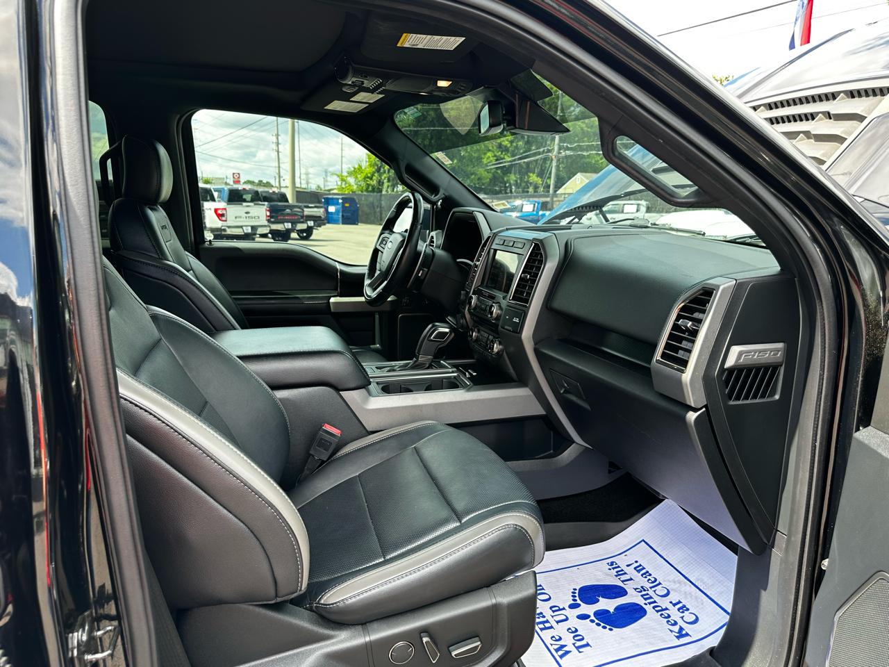 Ford F-150 SVT Raptor 2018