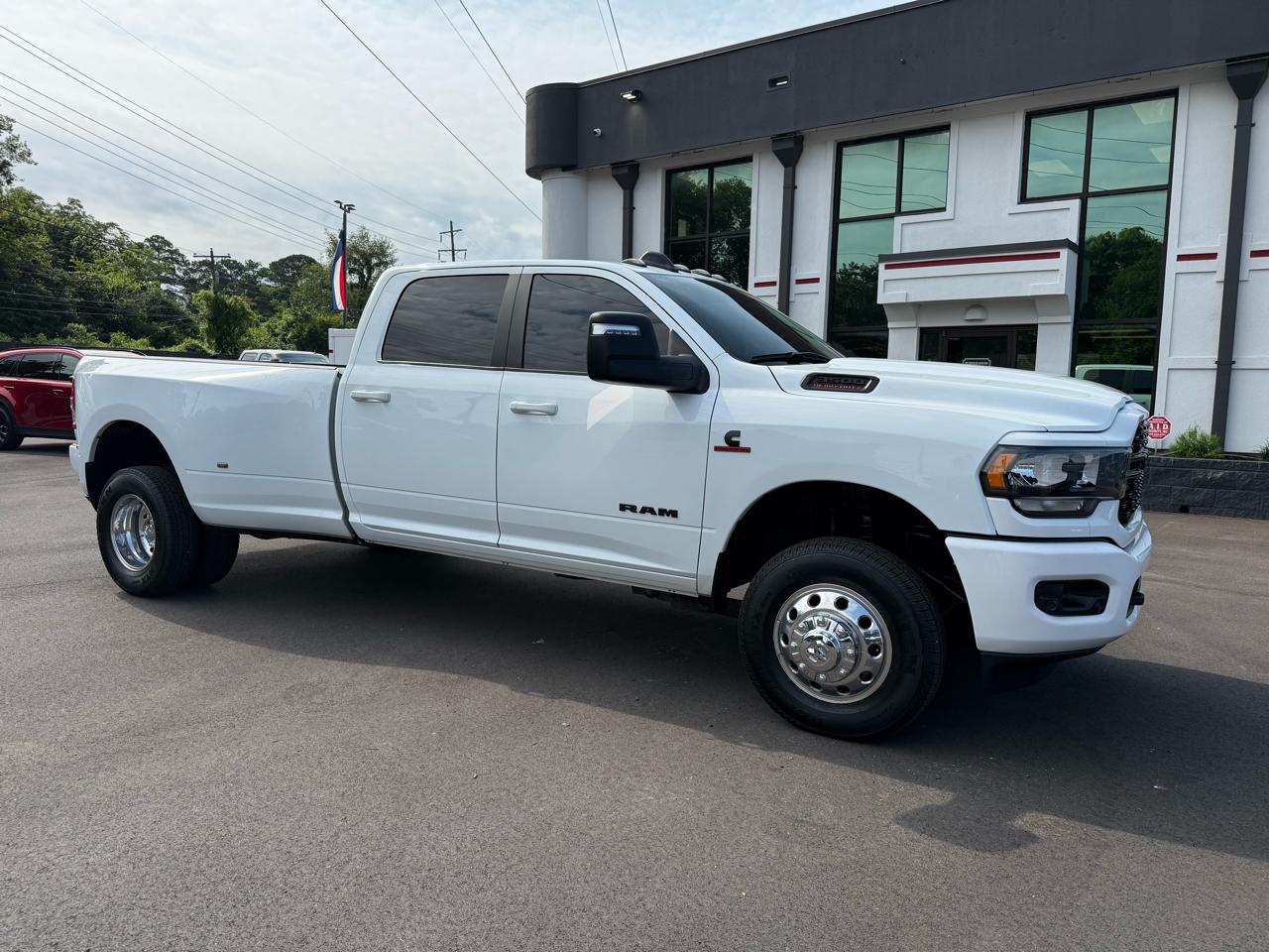 RAM 3500 Big Horn 4x4 Crew Cab 8' Box 2024