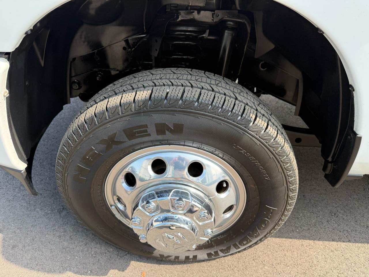 RAM 3500 Big Horn 4x4 Crew Cab 8' Box 2024