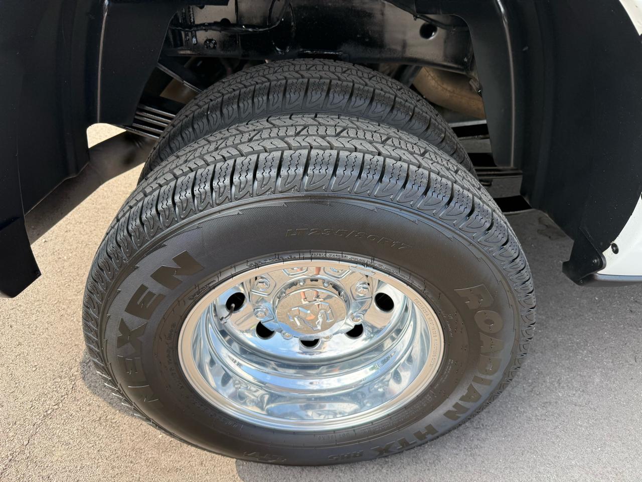RAM 3500 Big Horn 4x4 Crew Cab 8' Box 2024