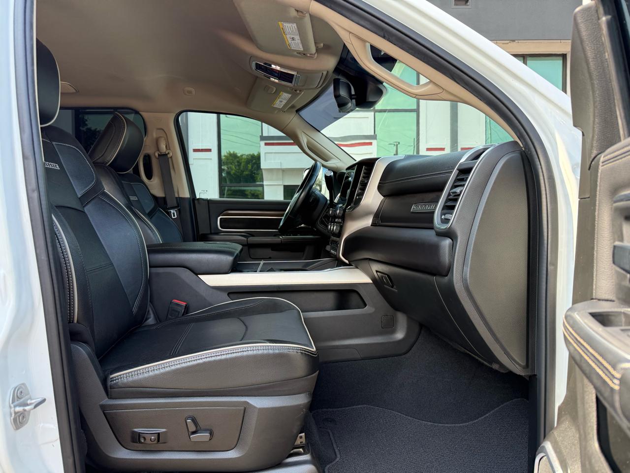 RAM 2500 Laramie 4x4 Crew Cab 6'4" Box 2022
