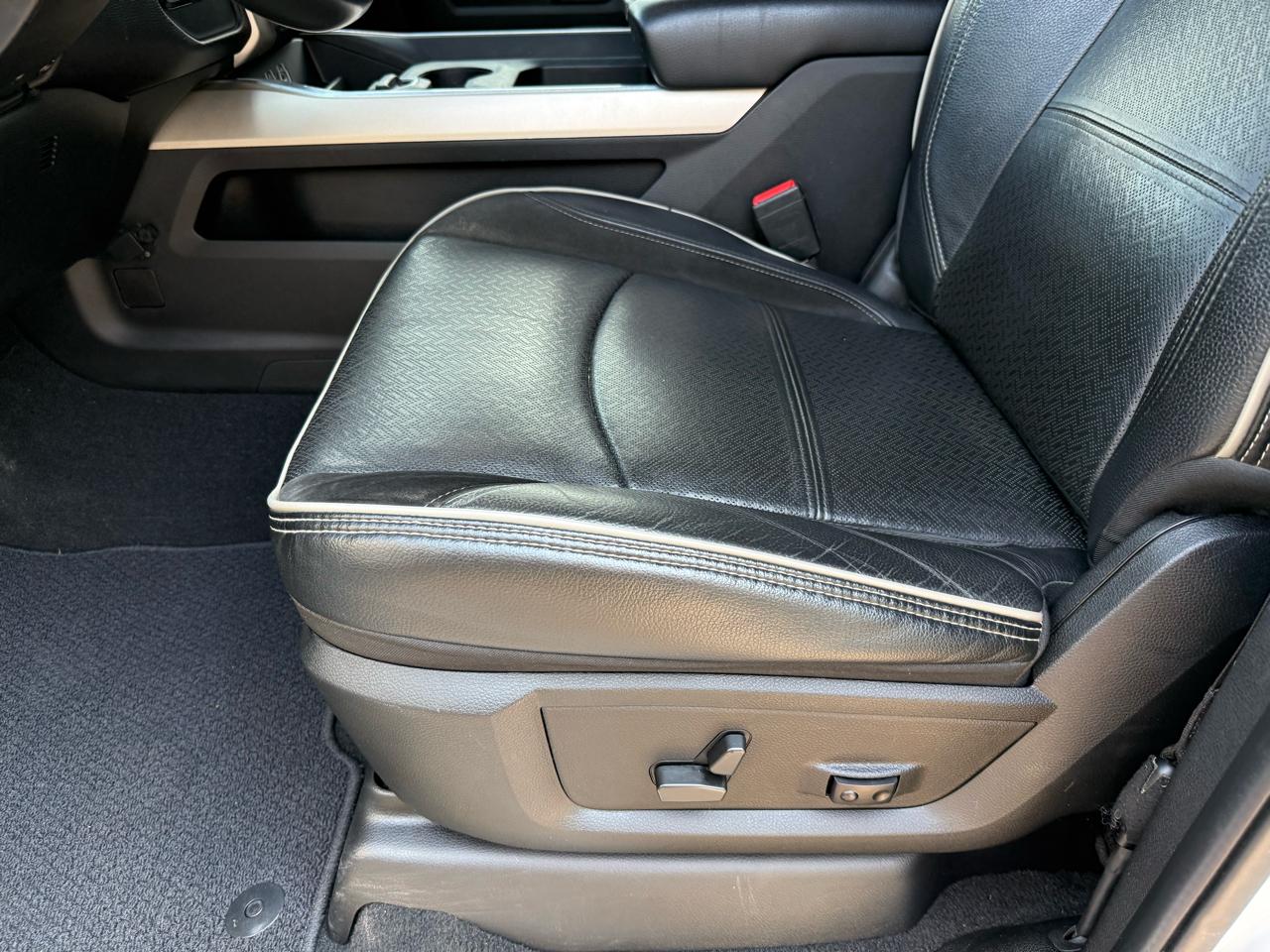 RAM 2500 Laramie 4x4 Crew Cab 6'4" Box 2022