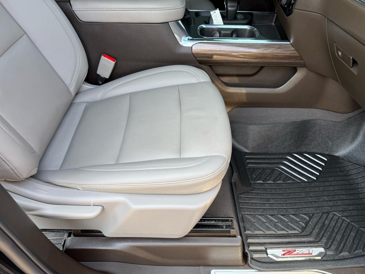 Chevrolet Silverado 1500 4WD Crew Cab 147" RST 2024