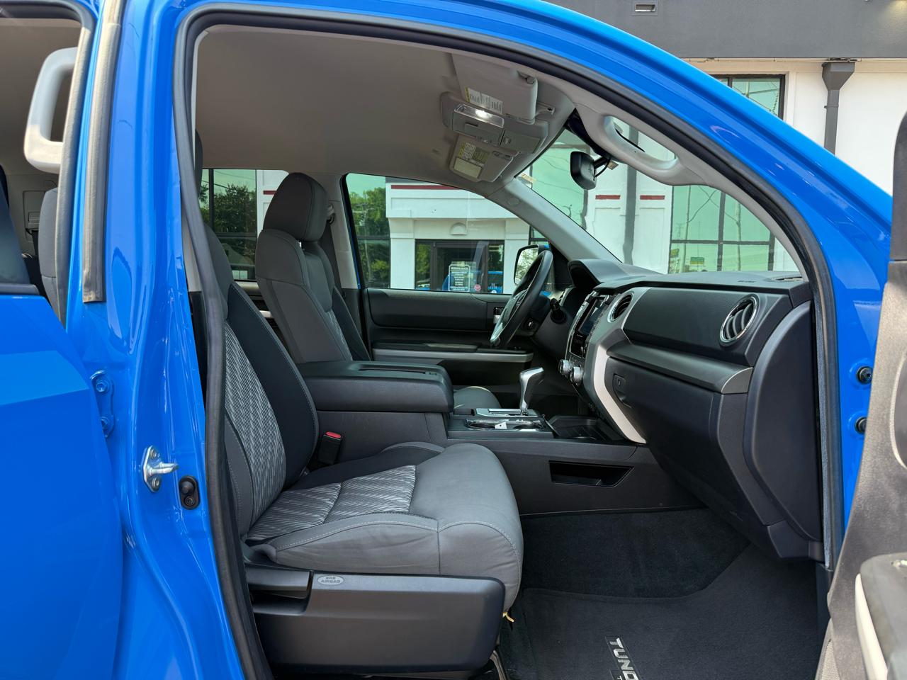 Toyota Tundra 4WD SR5 CrewMax 5.5' Bed 5.7L (Natl) 2021