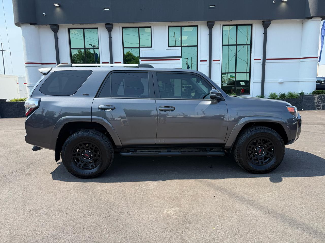Toyota 4Runner SR5 Premium 4WD (Natl) 2021