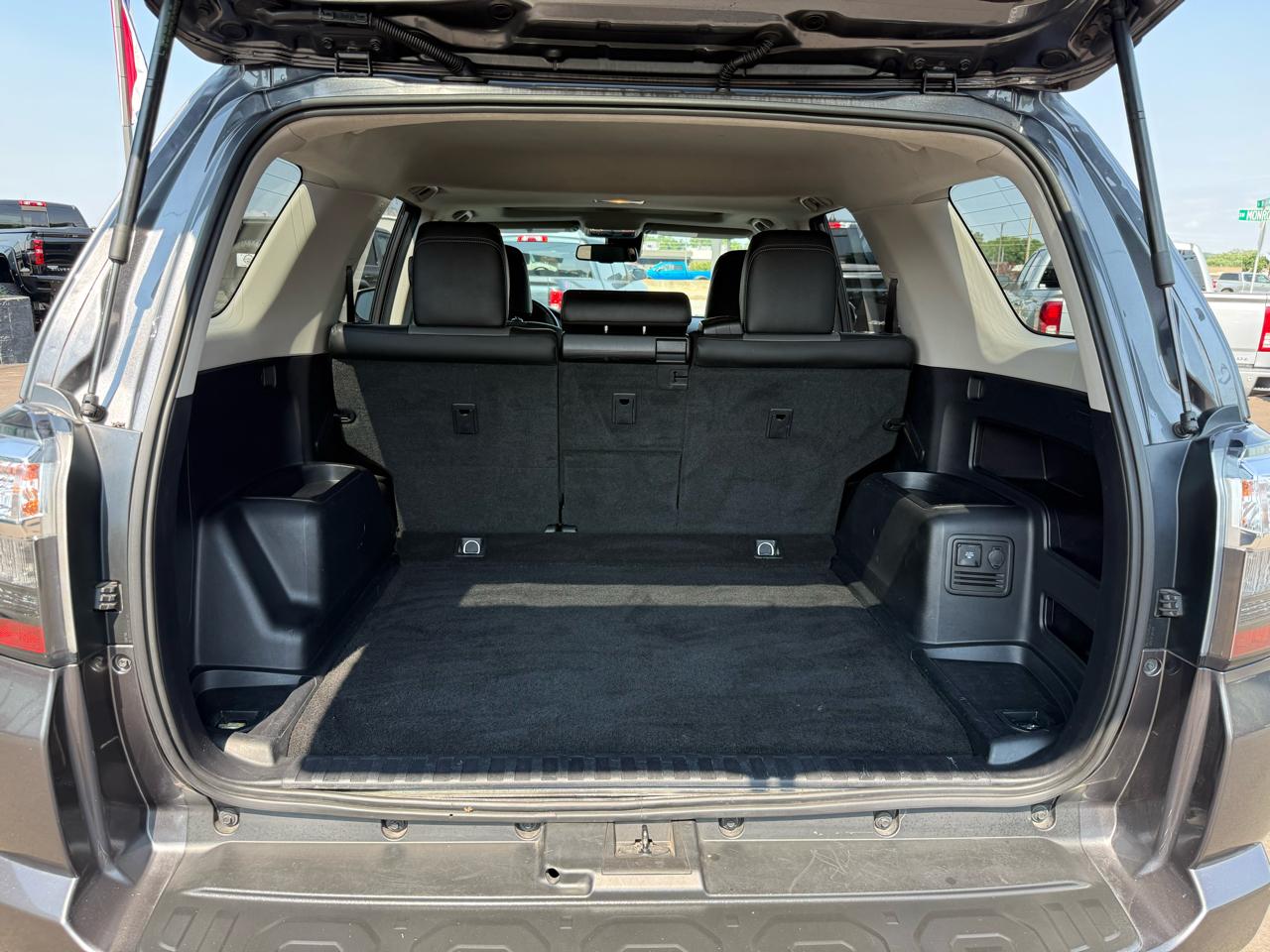 Toyota 4Runner SR5 Premium 4WD (Natl) 2021