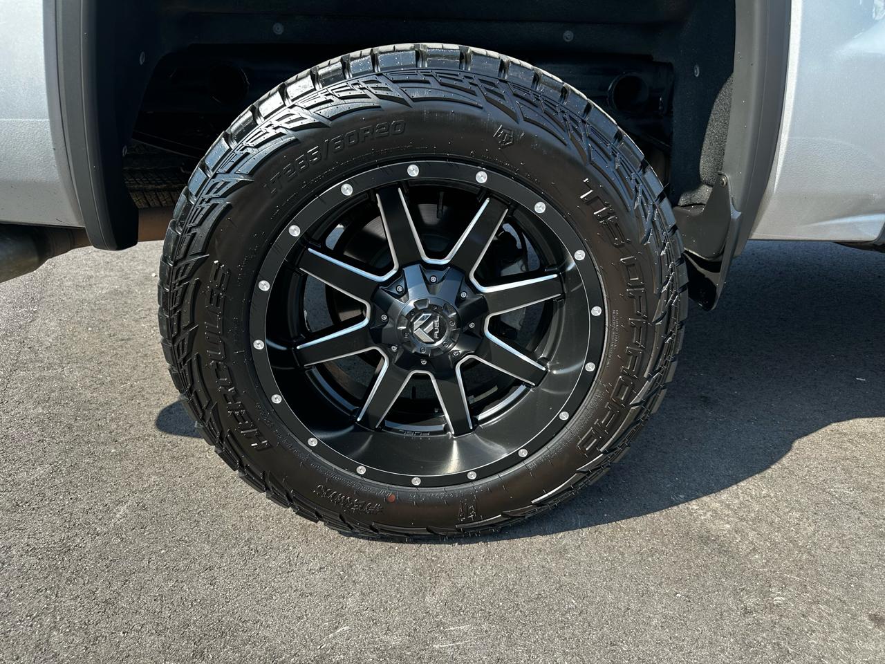 GMC Sierra 1500 4WD Crew Cab 143.5" SLT 2018