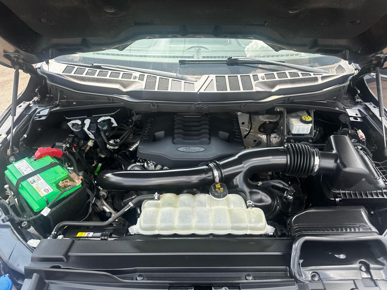 Ford F-150 Lariat Reg. Cab Short Bed 4WD 2021
