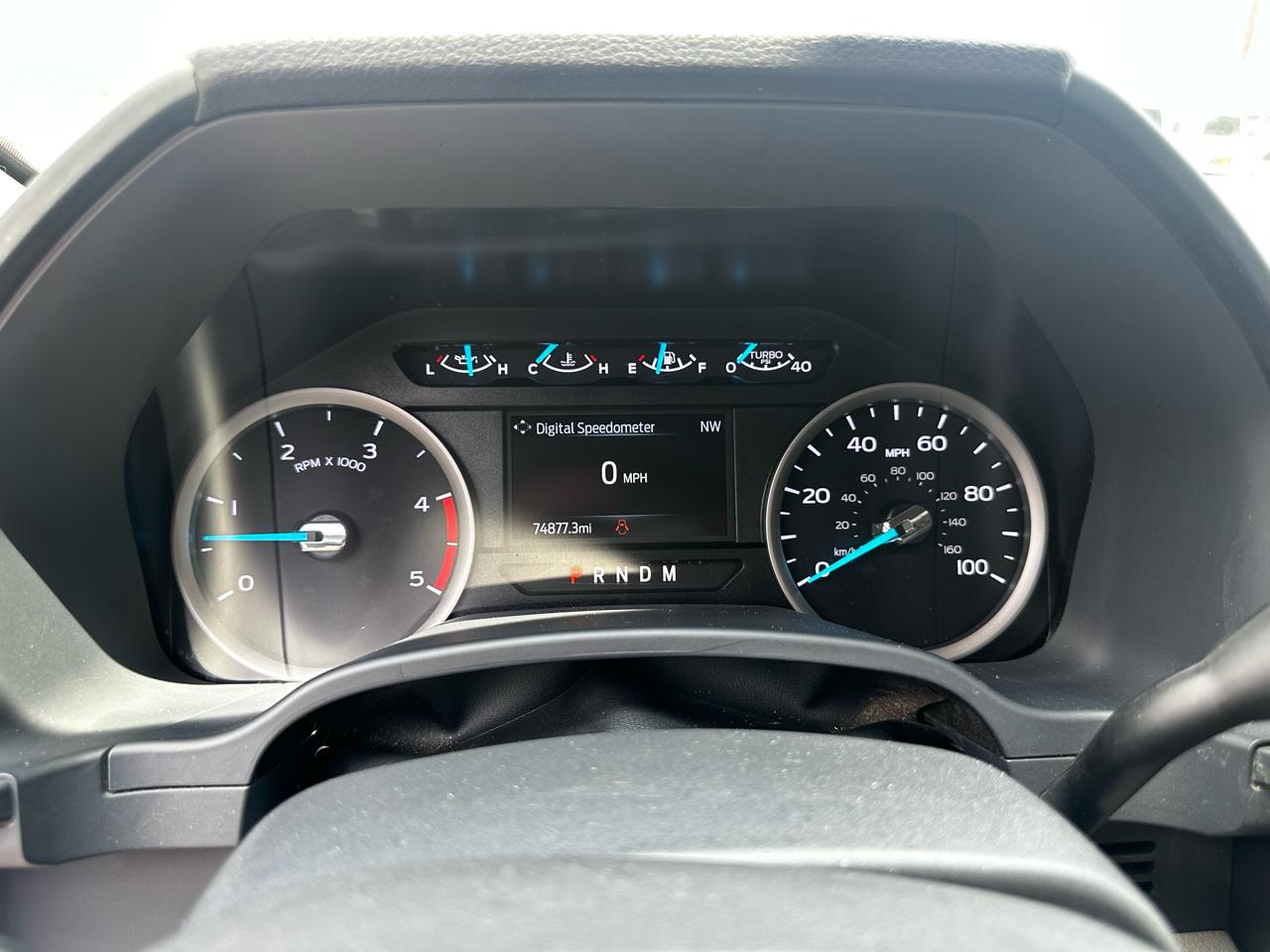 Ford Super Duty F-350 DRW Crew Cab 172" XLT 2022