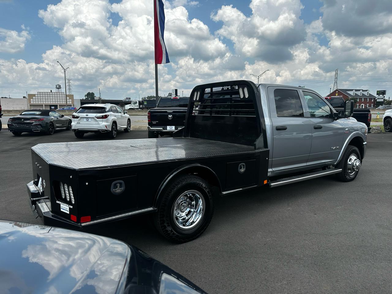 RAM 3500 Chassis Cab Tradesman 4WD Crew Cab 60" CA 172.4" WB 2021