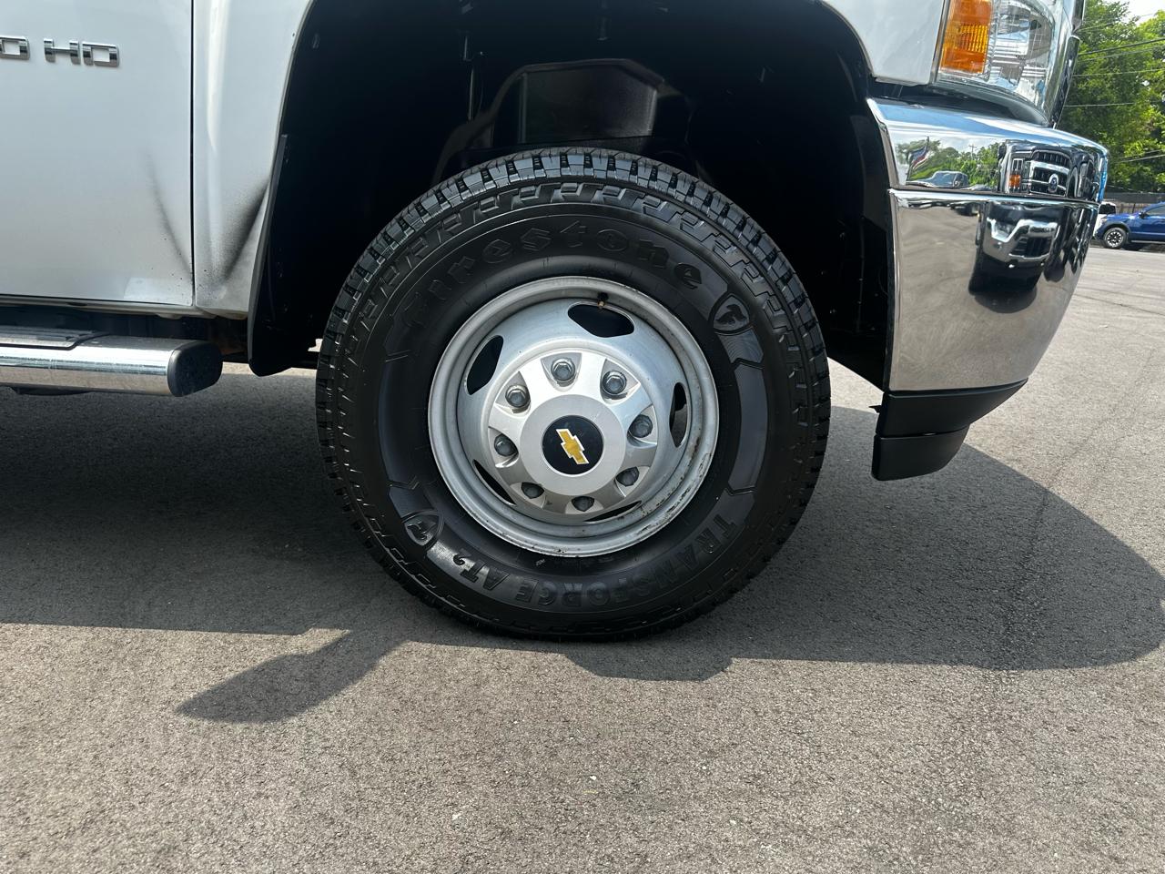 Chevrolet Silverado 3500HD 4WD Ext Cab 158.2" DRW Work Truck 2011