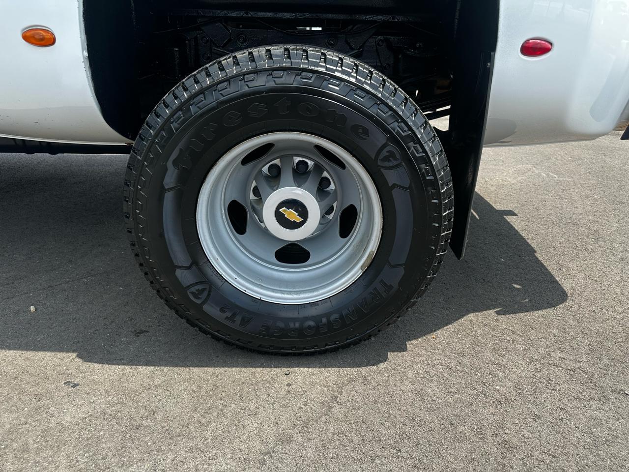 Chevrolet Silverado 3500HD 4WD Ext Cab 158.2" DRW Work Truck 2011