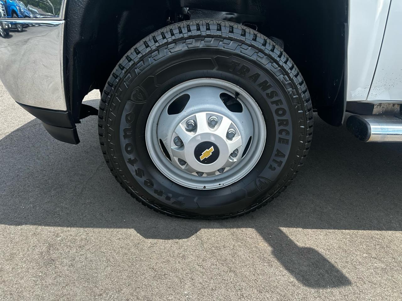 Chevrolet Silverado 3500HD 4WD Ext Cab 158.2" DRW Work Truck 2011
