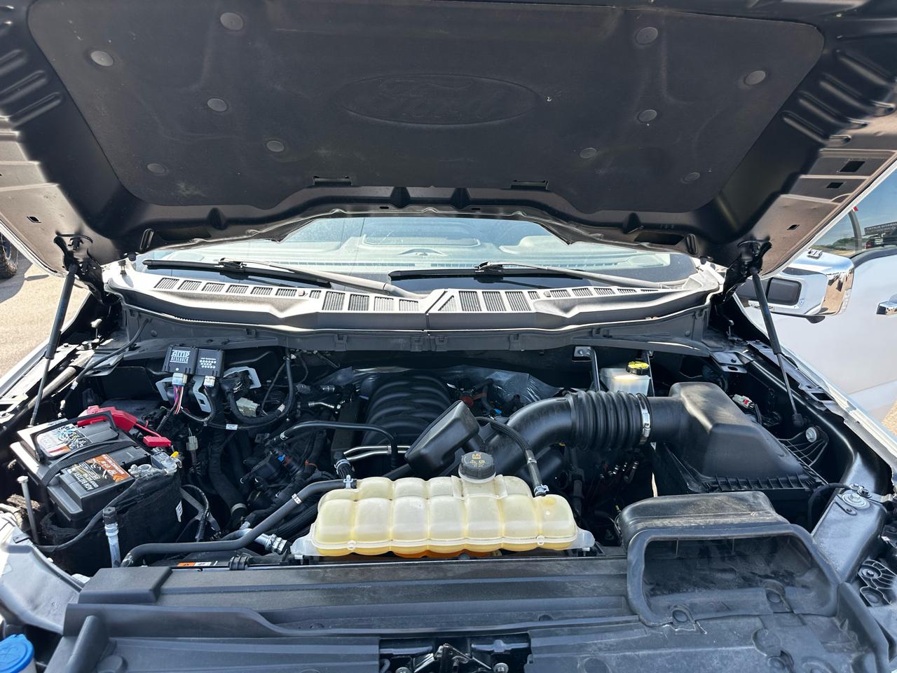 Ford F-150 Lariat Reg. Cab Short Bed 4WD 2022