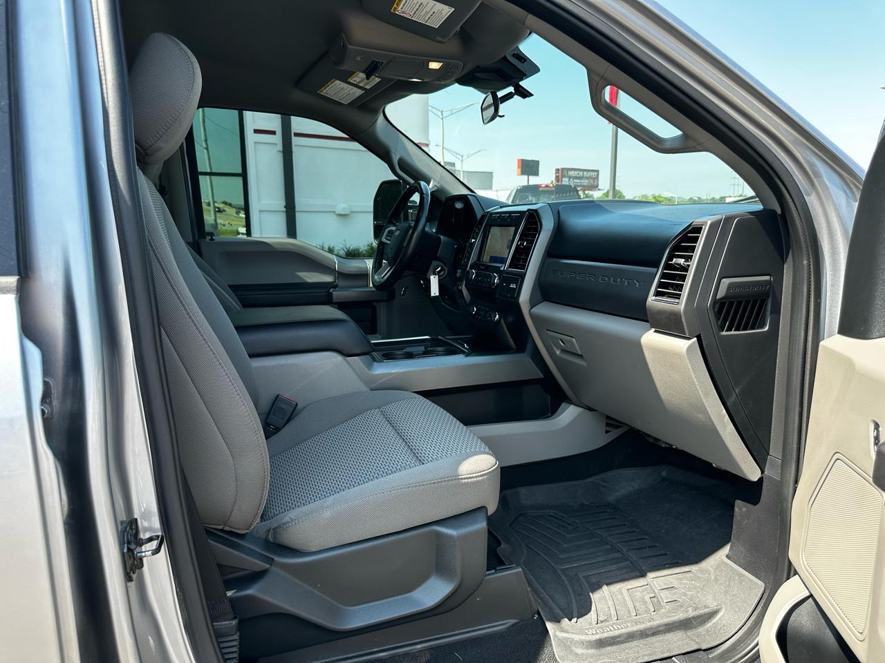 Ford Super Duty F-250 SRW 4WD Reg Cab 137" XLT 2020