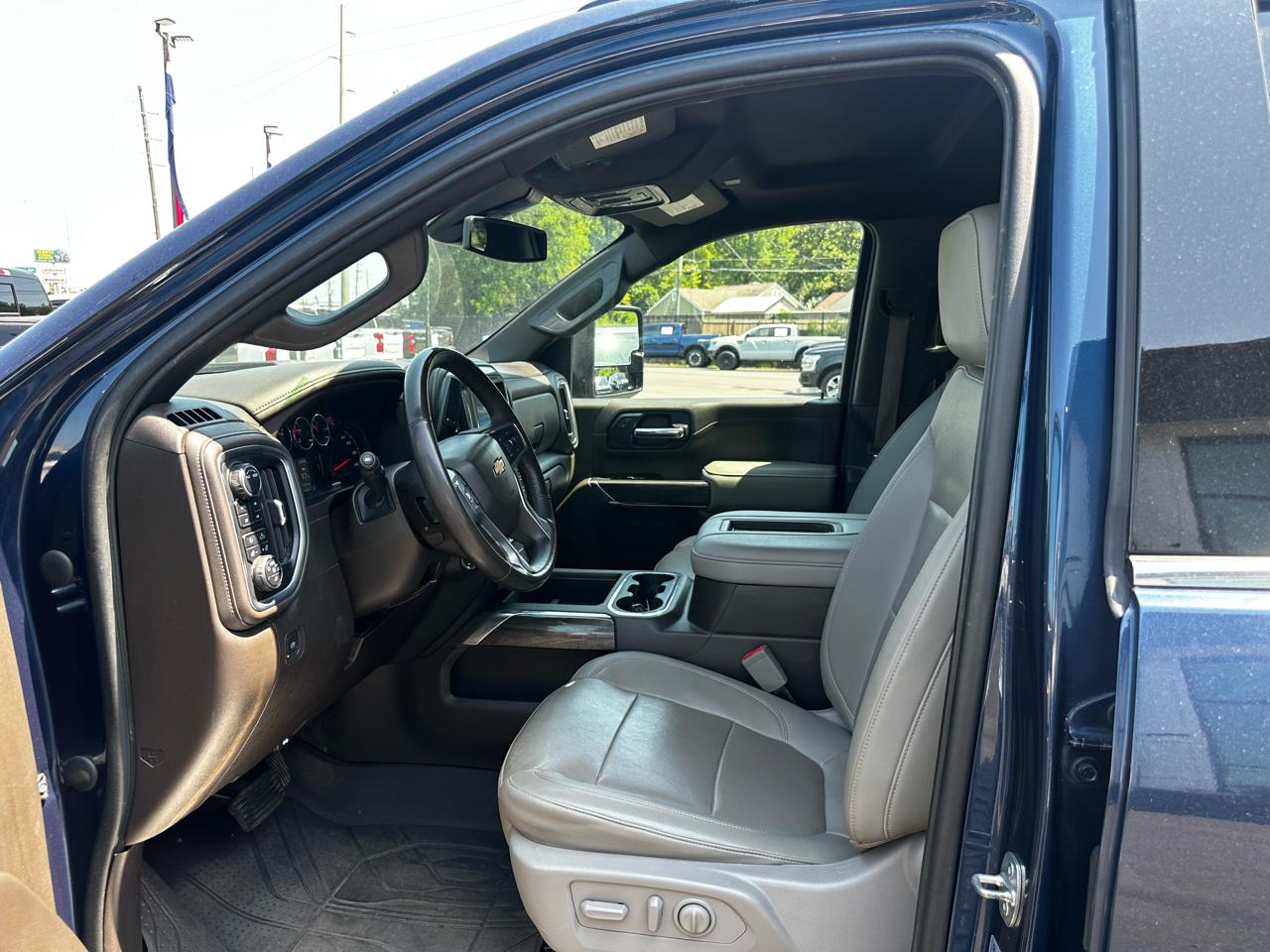 Chevrolet Silverado 2500HD 4WD Crew Cab 159" LTZ 2022