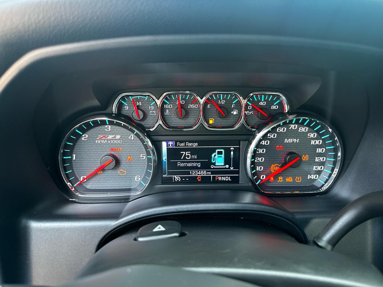 Chevrolet Silverado 1500 4WD Crew Cab 143.5" LT w/2LT 2017