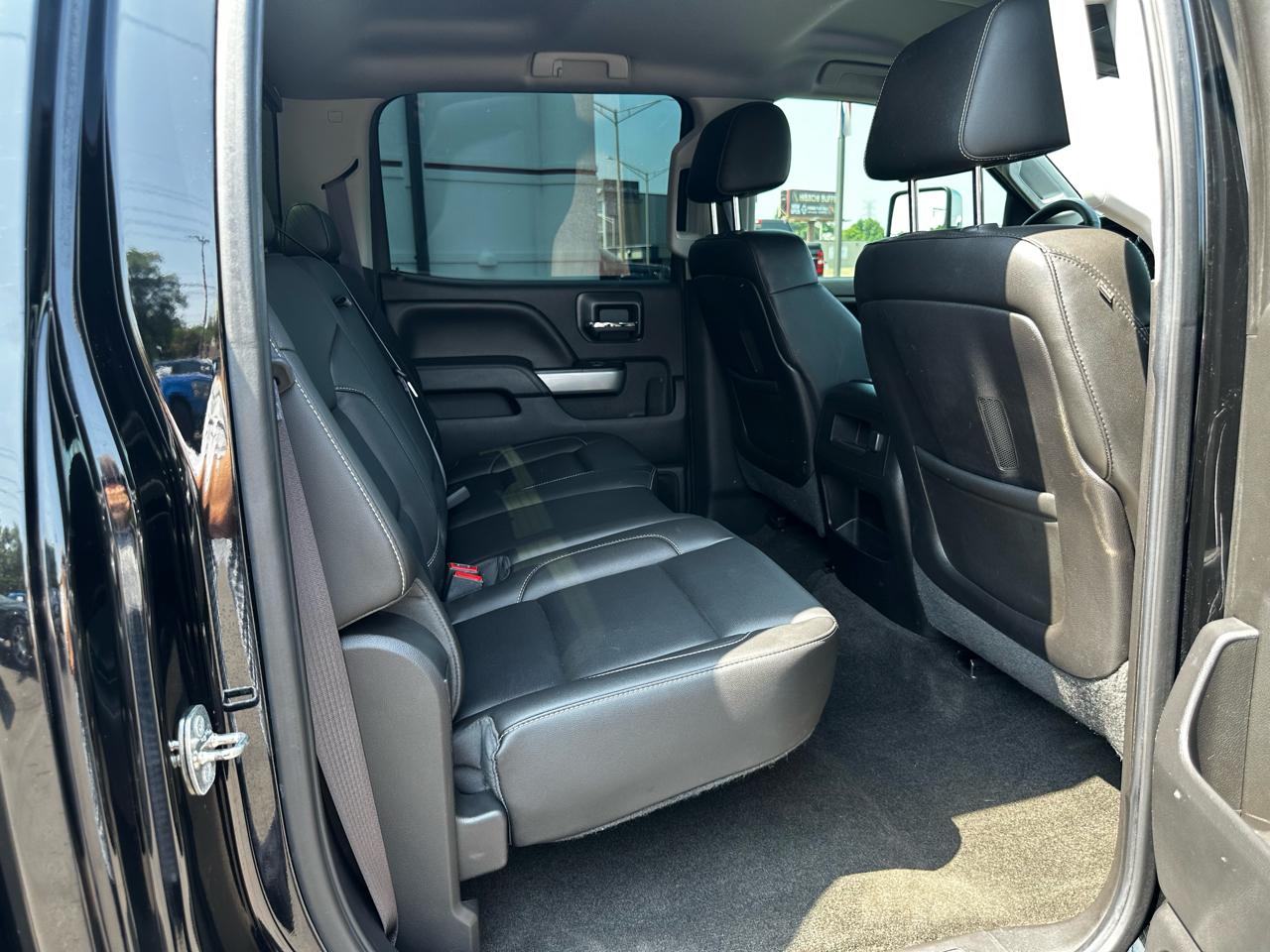 Chevrolet Silverado 2500HD Built After Aug 14 4WD Crew Cab 153.7" LTZ 2015