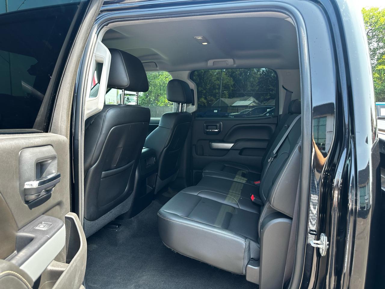 Chevrolet Silverado 2500HD Built After Aug 14 4WD Crew Cab 153.7" LTZ 2015