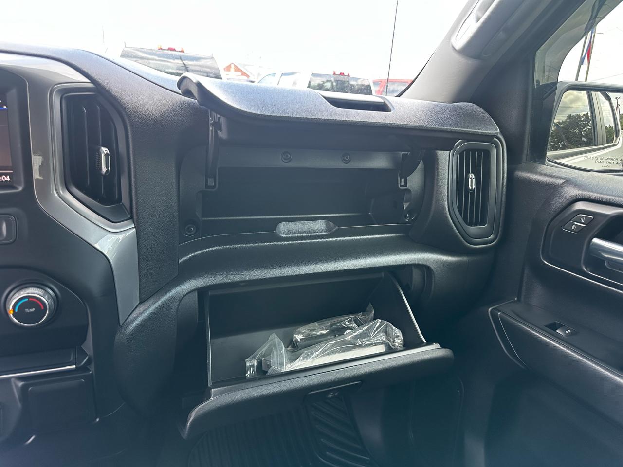 Chevrolet Silverado 1500 LTD 4WD Crew Cab 147" Custom 2022