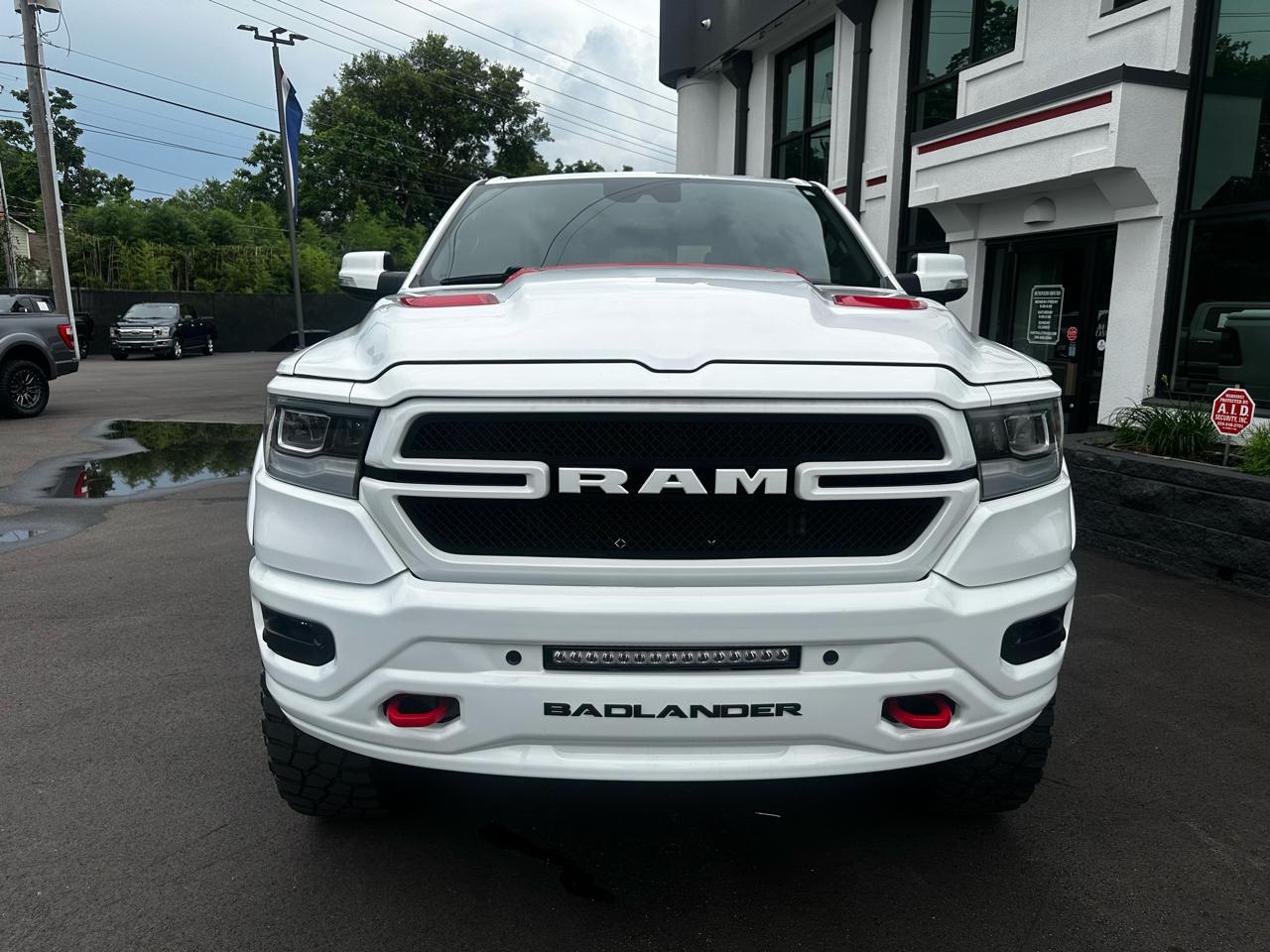 RAM 1500 Laramie 4x4 Crew Cab 5'7" Box 2022