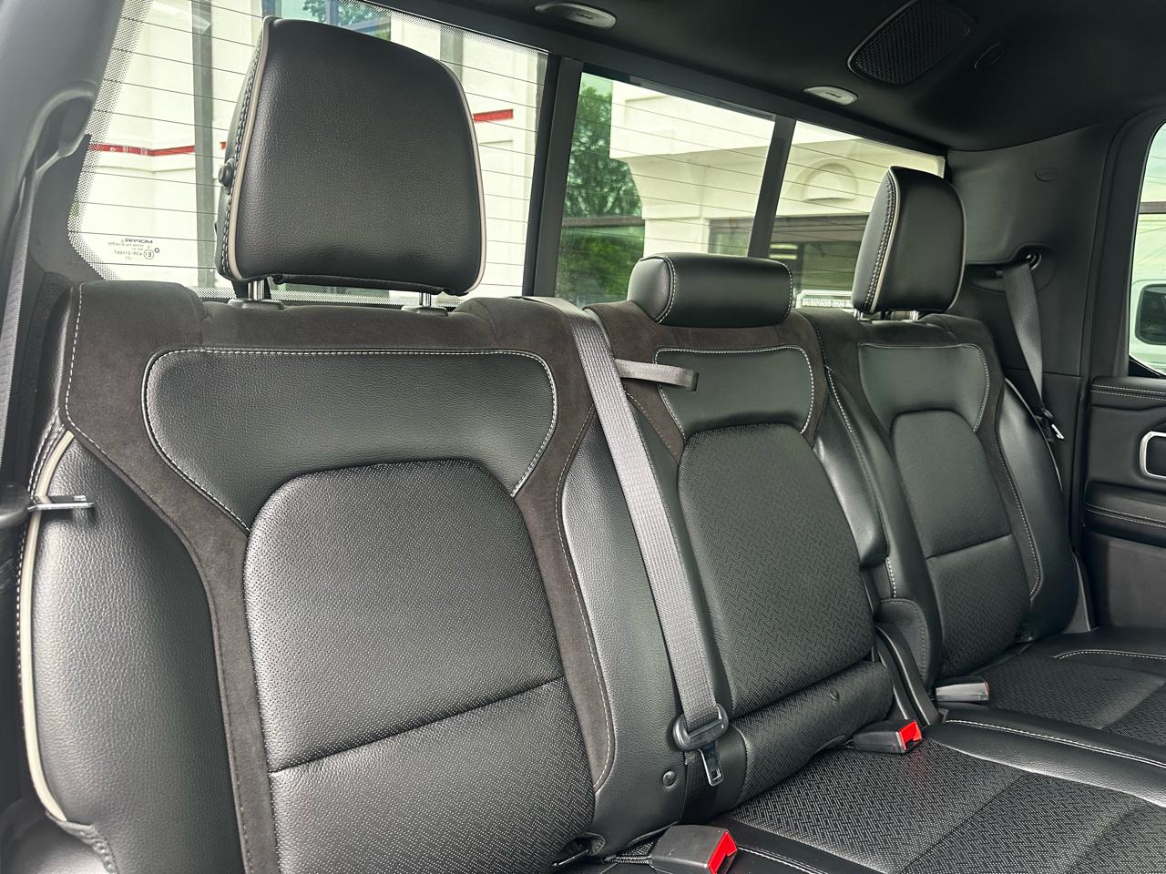 RAM 1500 Laramie 4x4 Crew Cab 5'7" Box 2022