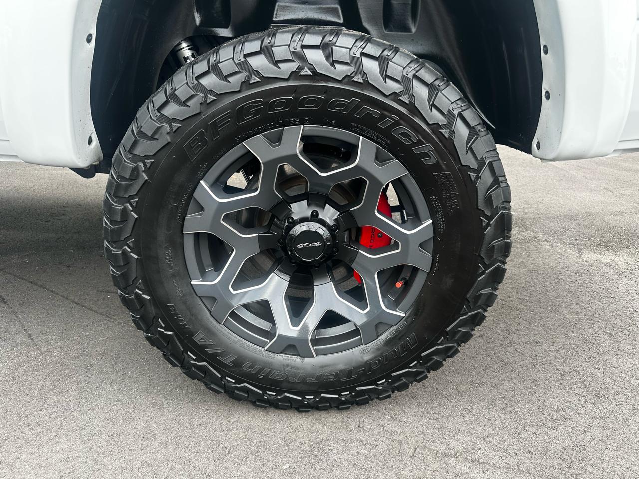 RAM 1500 Laramie 4x4 Crew Cab 5'7" Box 2022
