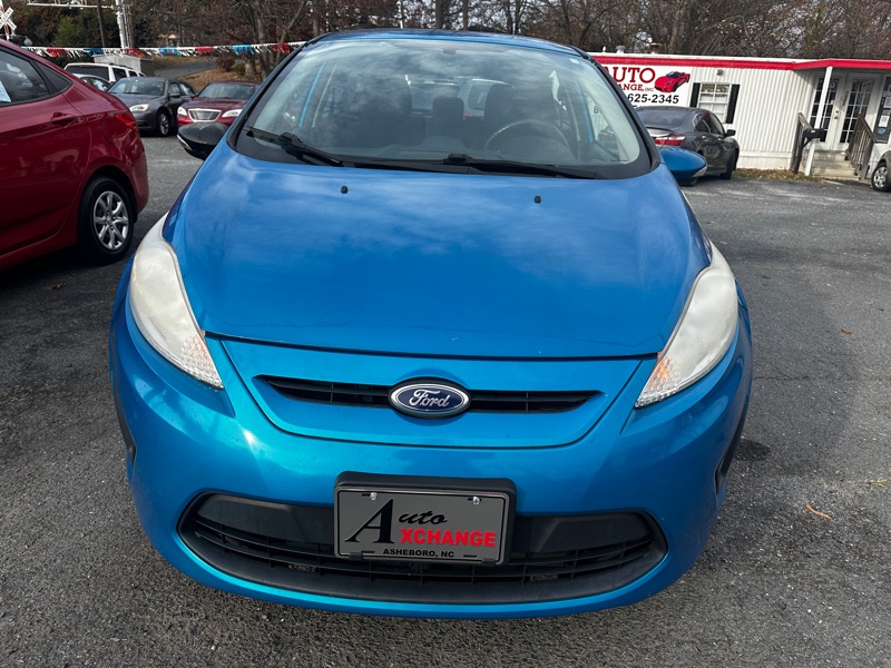 2013 Ford Fiesta SE Hatchback