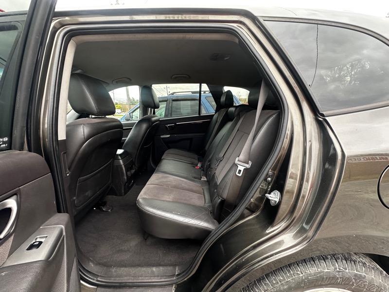 Hyundai Santa Fe SE 3.5 FWD 2011