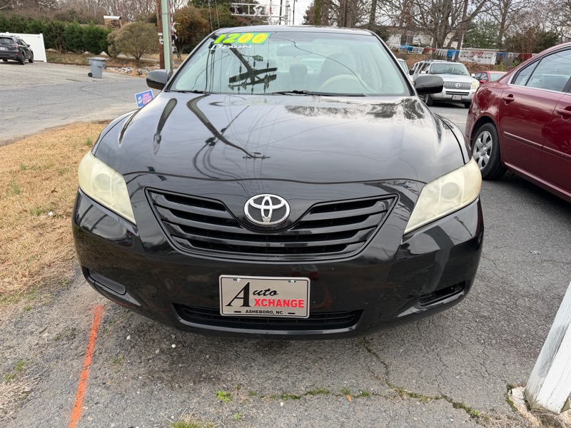 2008 Toyota Camry LE's photo